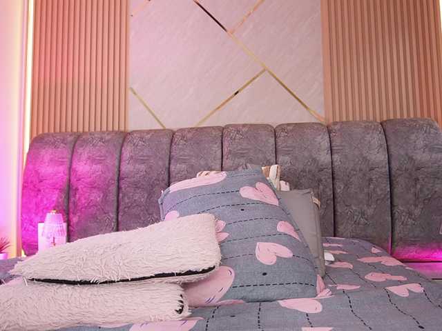 naia-blesed live cam on BongaCams