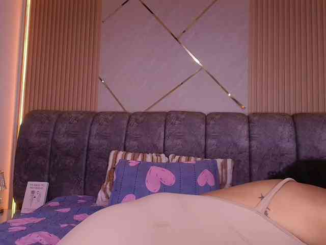 naia-blesed webcam