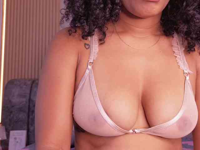 naia-blesed Live Webcam on BongaCams