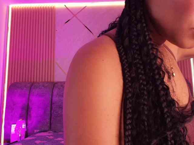 naia-blesed's live room