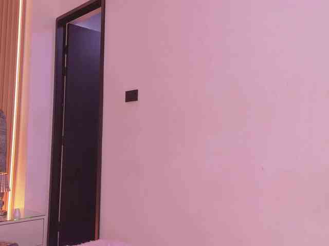 naia-blesed webcam