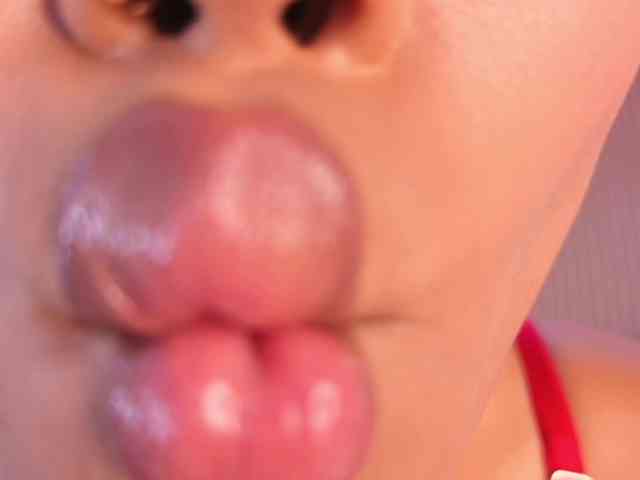 naia-blesed webcam