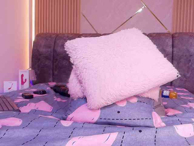 naia-blesed Live Webcam on BongaCams
