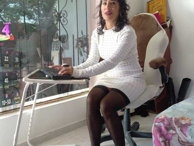 cataleya35 live cam on BongaCams
