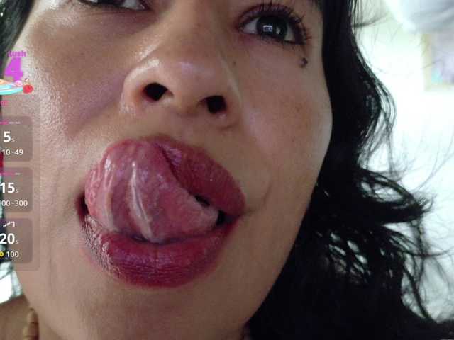cataleya35 live cam on BongaCams