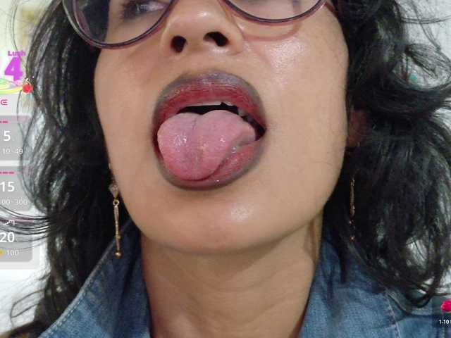 cataleya35 live cam on BongaCams