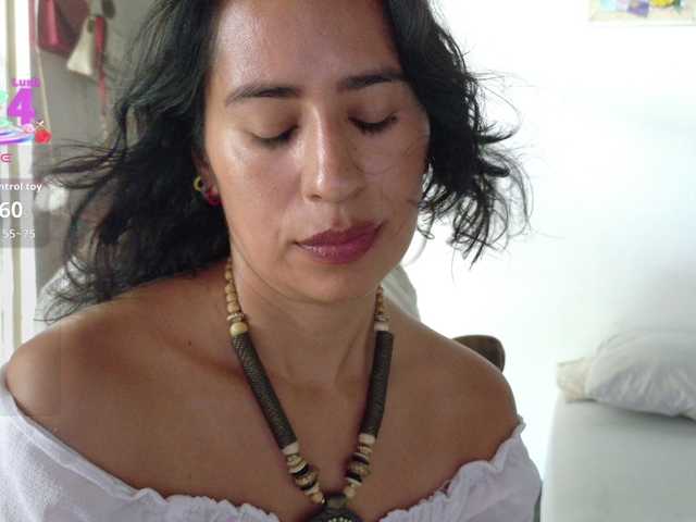cataleya35 live cam on BongaCams