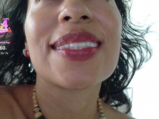 cataleya35 live cam on BongaCams