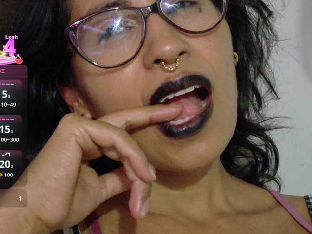 cataleya35 live cam on BongaCams