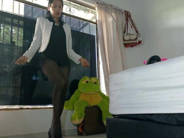 cataleya35 live cam on BongaCams