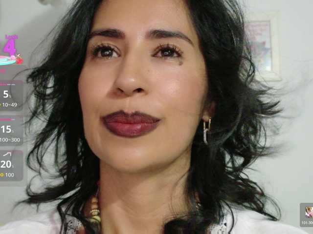 cataleya35 live cam on BongaCams