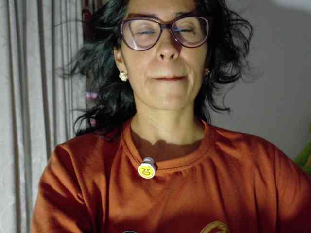 cataleya35 Live Webcam on BongaCams