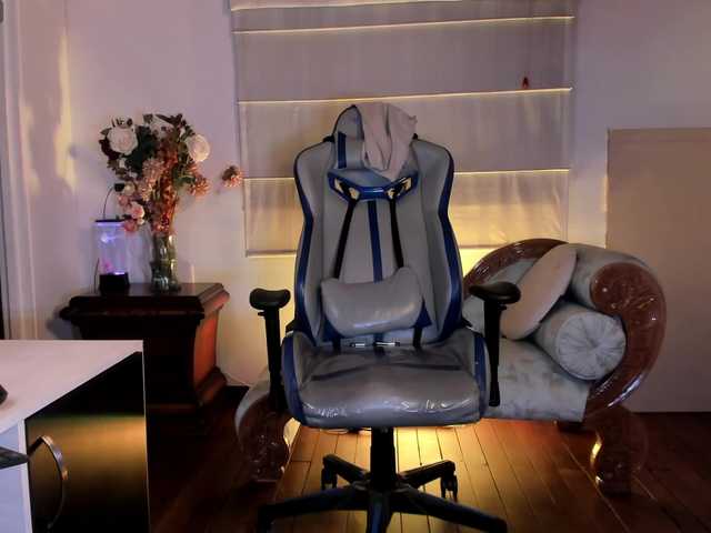 hi-im-rachel's BongaCams show and profile