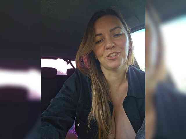 MilaSavory webcam