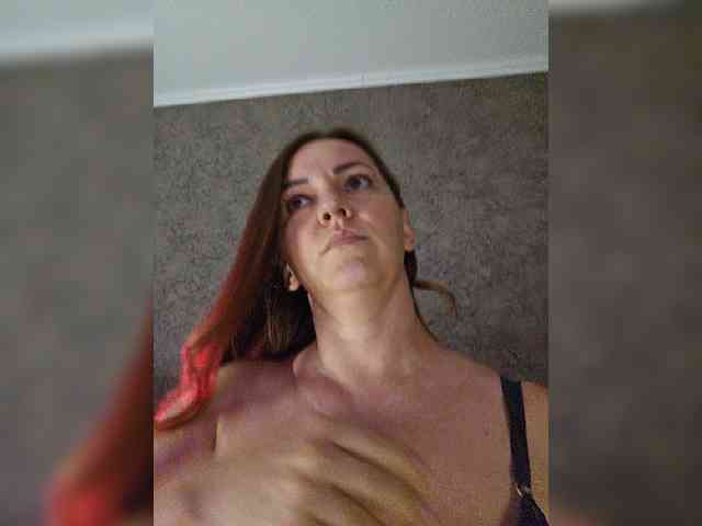 MilaSavory Live Webcam on BongaCams