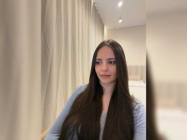 Cherry_s live cam preview