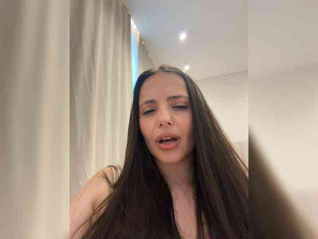 cherry-girl- Live Webcam on BongaCams