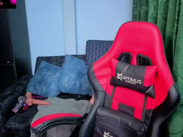 Charlottee91's BongaCams show and profile