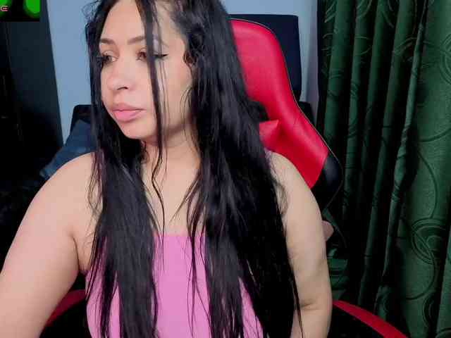 Charlottee91 webcam