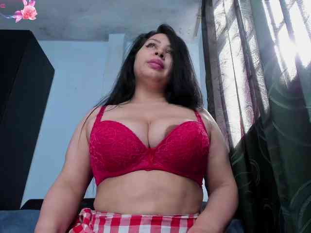 Charlottee91 webcam