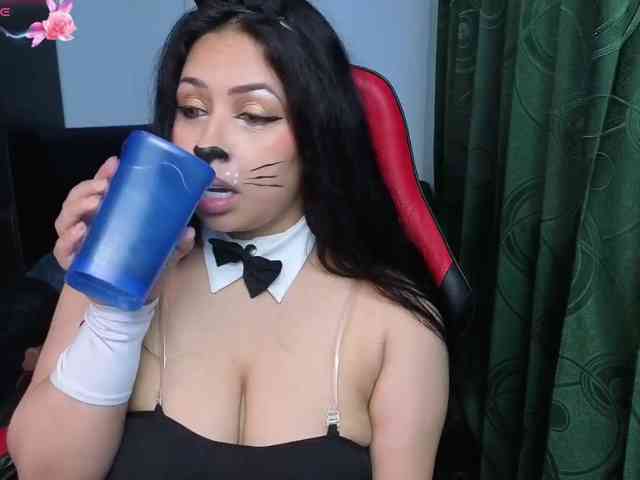 Charlottee91 webcam