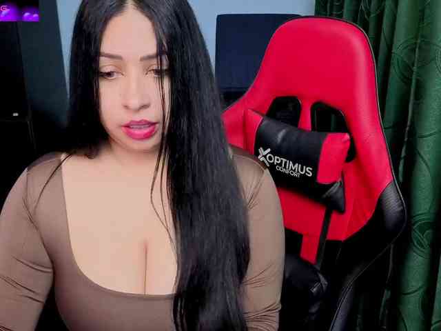 Charlottee91 webcam