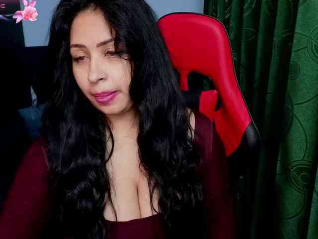 Charlottee91 webcam