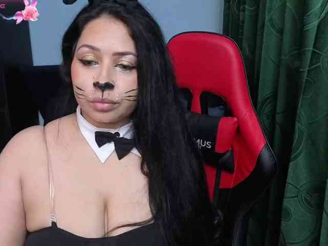 Charlottee91 webcam