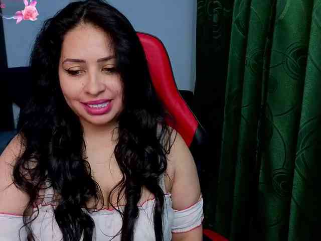 Charlottee91 webcam