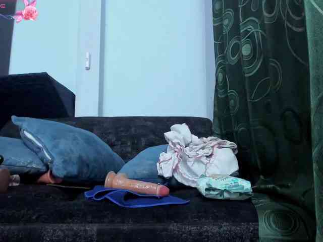 Charlottee91 webcam