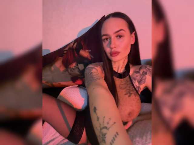 OriginalHOOLi's BongaCams show and profile