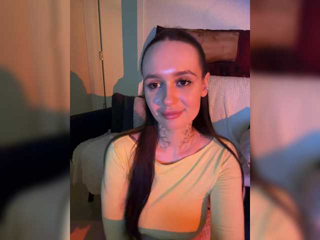 go to chat with Italianka