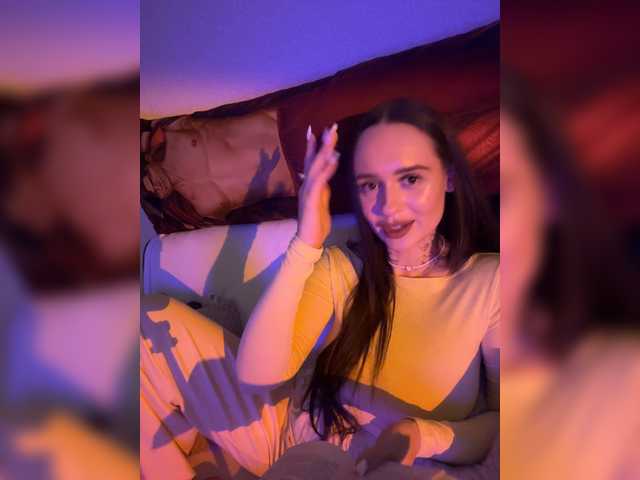 OriginalHOOLi live cam on BongaCams
