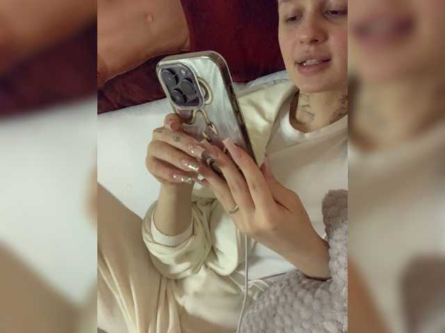OriginalHOOLi live cam on BongaCams