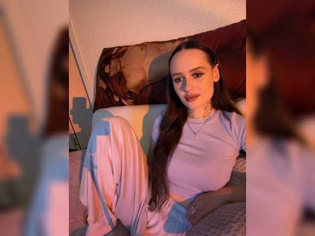 OriginalHOOLi live cam on BongaCams