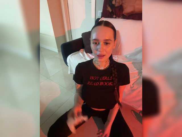 OriginalHOOLi live cam on BongaCams
