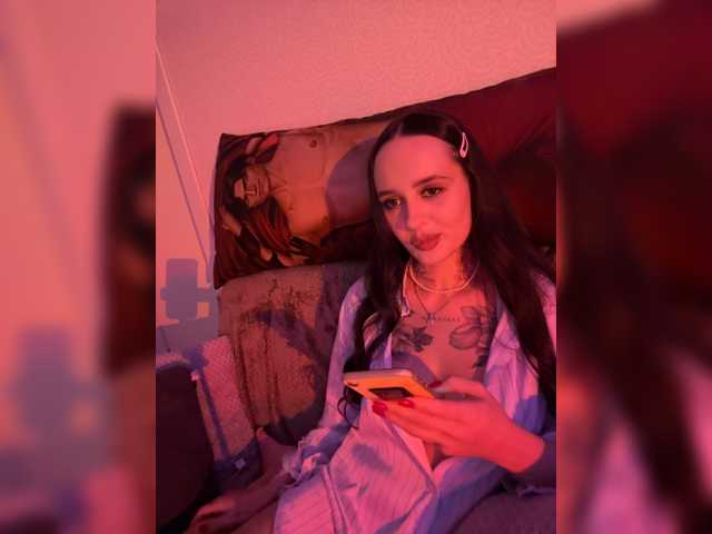 OriginalHOOLi live cam on BongaCams