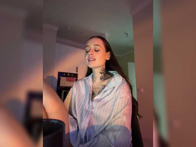 OriginalHOOLi live cam on BongaCams