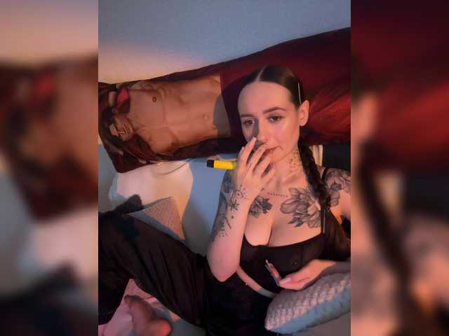 OriginalHOOLi live cam on BongaCams