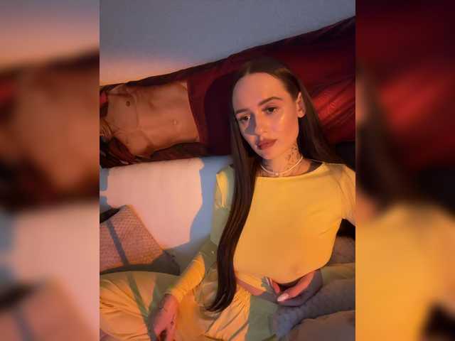 OriginalHOOLi live cam on BongaCams