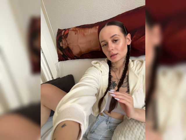 OriginalHOOLi live cam on BongaCams