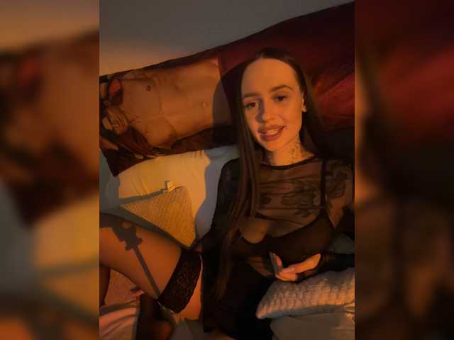 OriginalHOOLi live cam on BongaCams