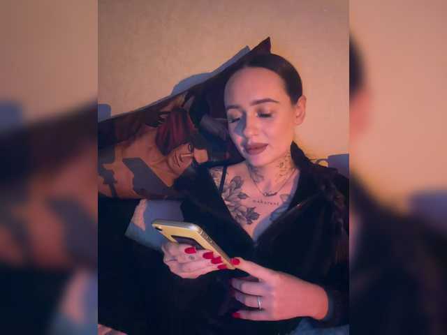 OriginalHOOLi's BongaCams show and profile