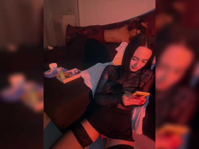 OriginalHOOLi's BongaCams show and profile