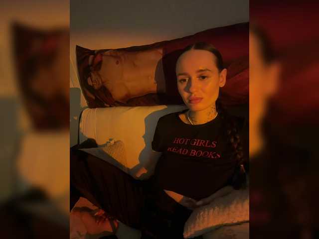 OriginalHOOLi live cam on BongaCams