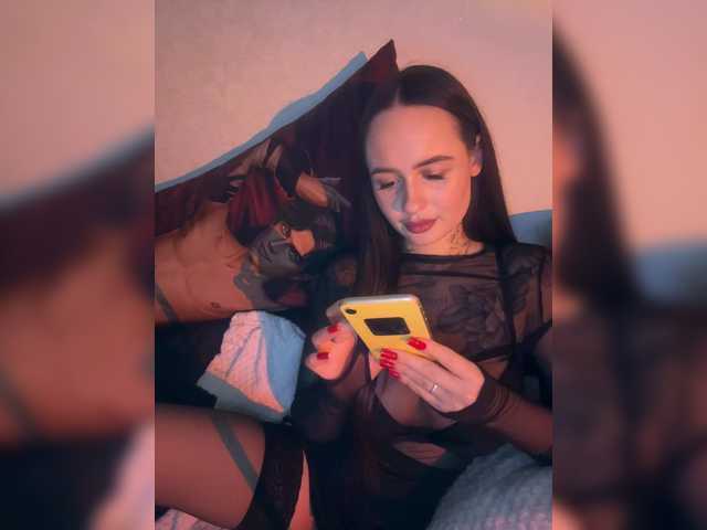 OriginalHOOLi's BongaCams show and profile