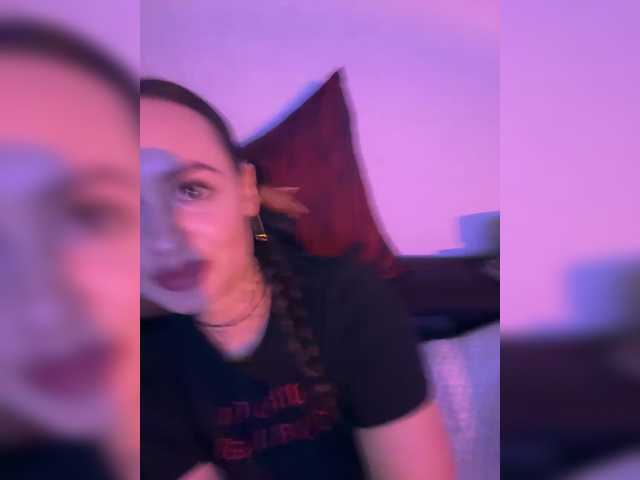 OriginalHOOLi's BongaCams show and profile