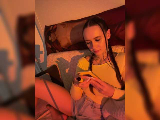 OriginalHOOLi live cam on BongaCams