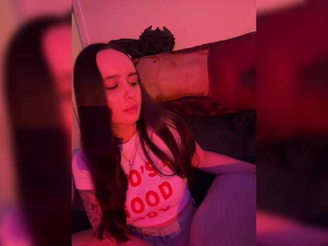 OriginalHOOLi live cam on BongaCams
