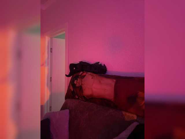 OriginalHOOLi live cam on BongaCams